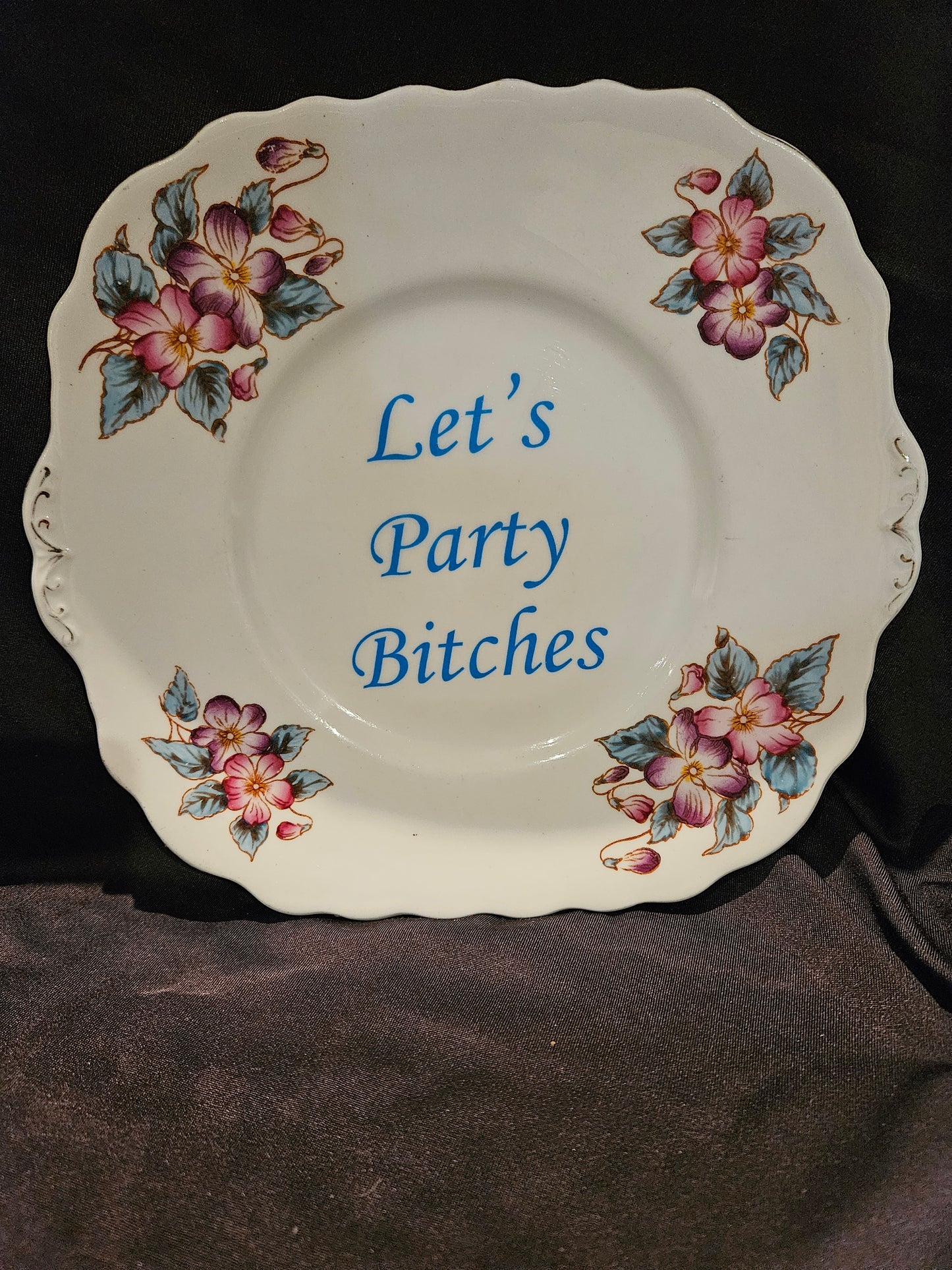 Let's party bitches Plate